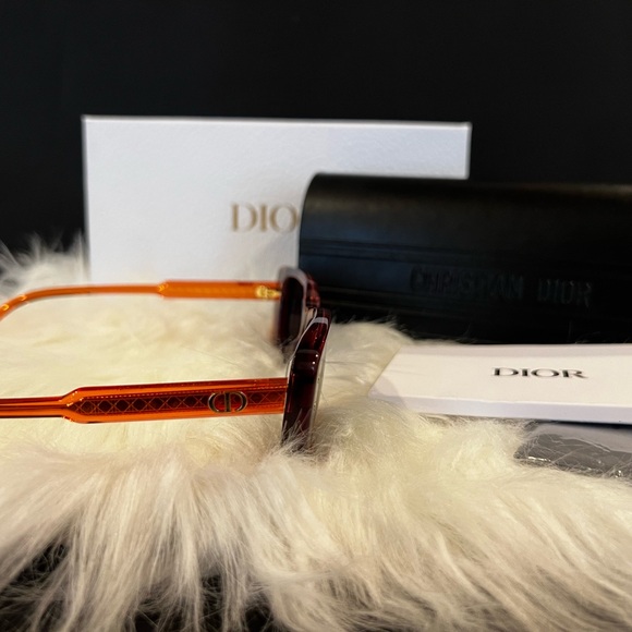 Dior Sunglasses - Picture 2 of 7